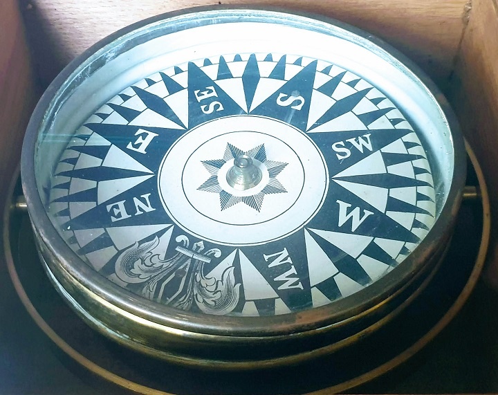 (c) Colección ETS Náutica y Máquinas