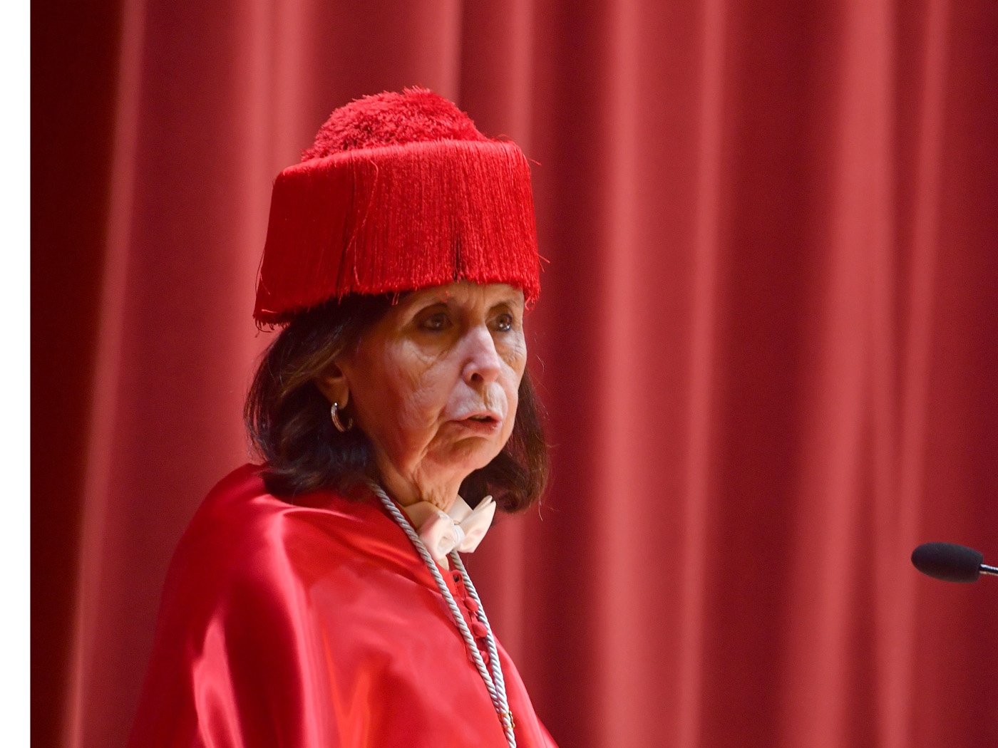 M.ª Emilia Casas Baamonde